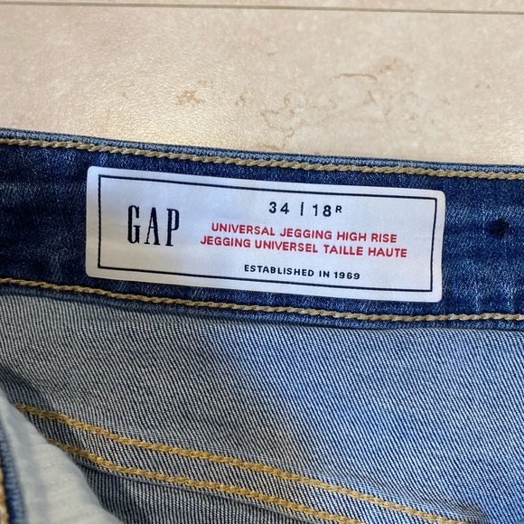 Gap High Rise Universal Jegging - Picture 3 of 4